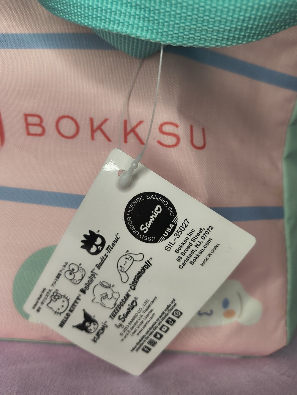 Bokksu Sanrio Hello Kitty and Friends insulated lunch tote - Picture 2 of 5